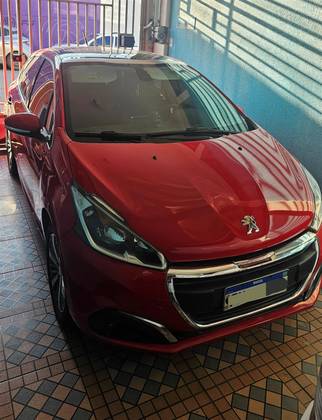 PEUGEOT 208 1.6 GRIFFE 16V FLEX 4P AUTOMÁTICO